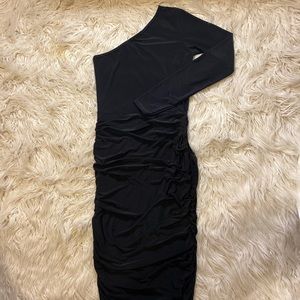 One-shoulder black dress